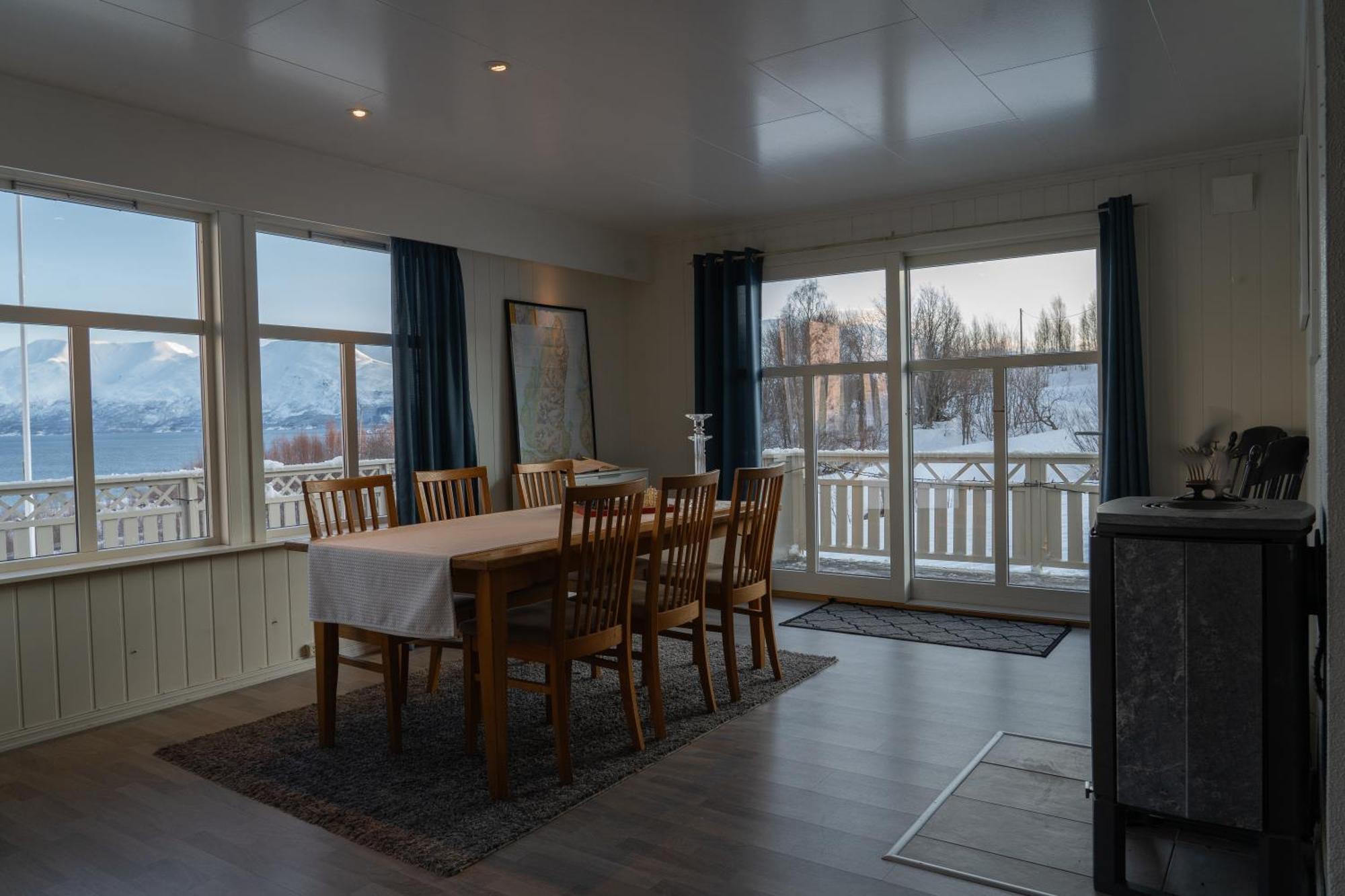 Lyngen Aurora House Villa Koppangen Luaran gambar