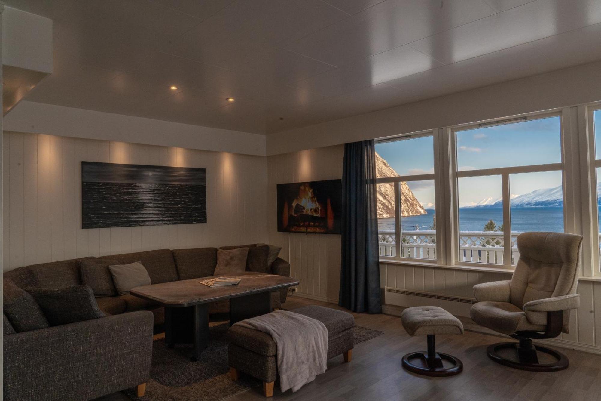 Lyngen Aurora House Villa Koppangen Luaran gambar